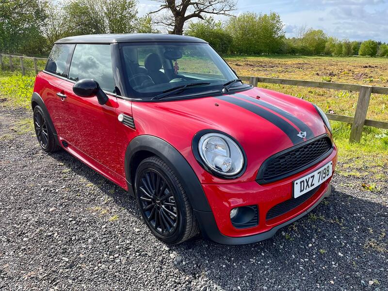 View MINI HATCH 1.6 Cooper Hatch