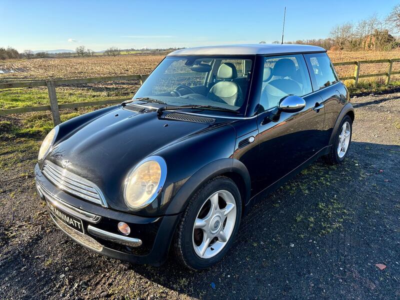 View MINI HATCH 1.6 Cooper Hatch