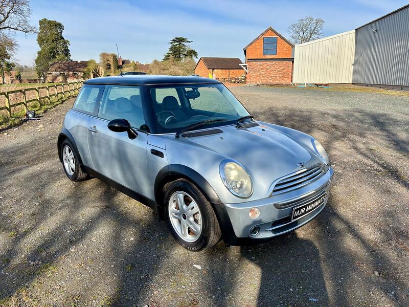 View MINI HATCH 1.6 Cooper Hatch