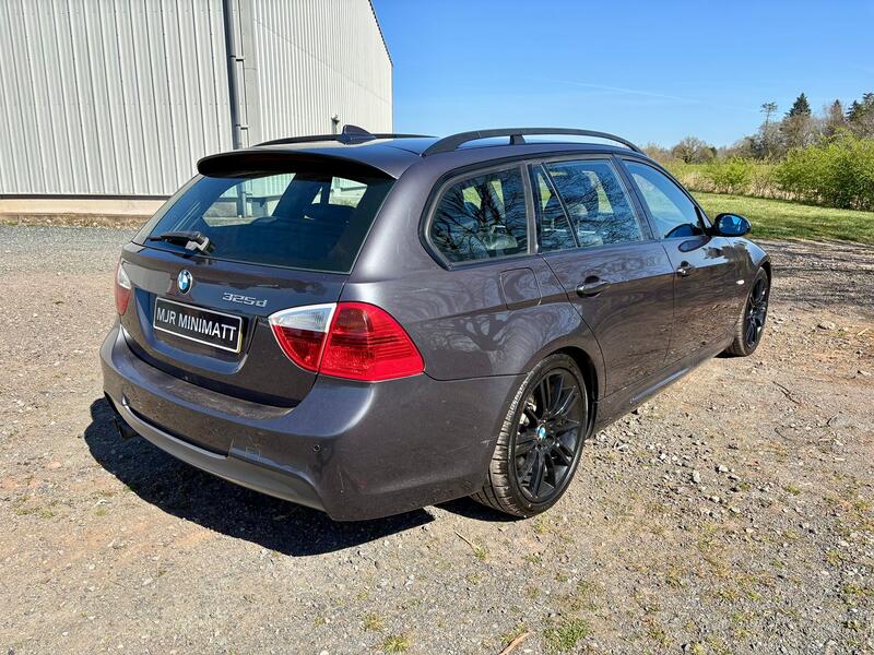 View BMW 3 SERIES 3.0 325d M Sport Touring