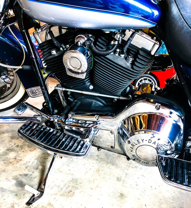 View HARLEY-DAVIDSON FLHRCI Road king