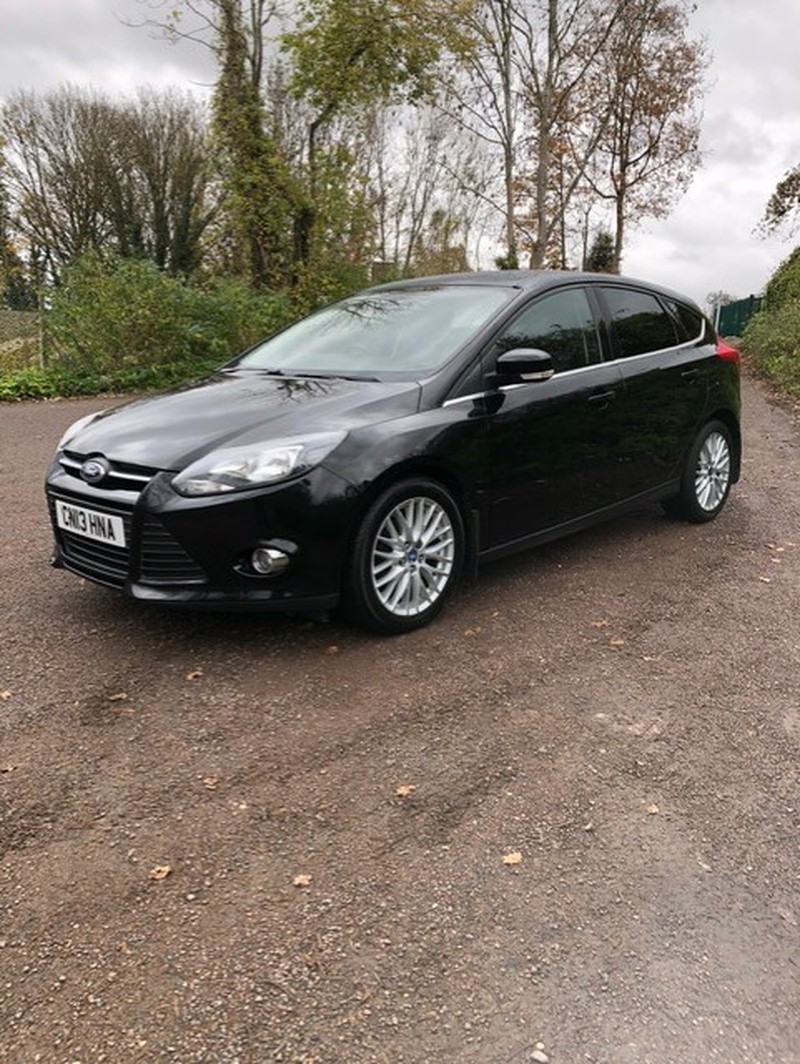 View FORD FOCUS Zetec 1 litre T EcoBoost 125