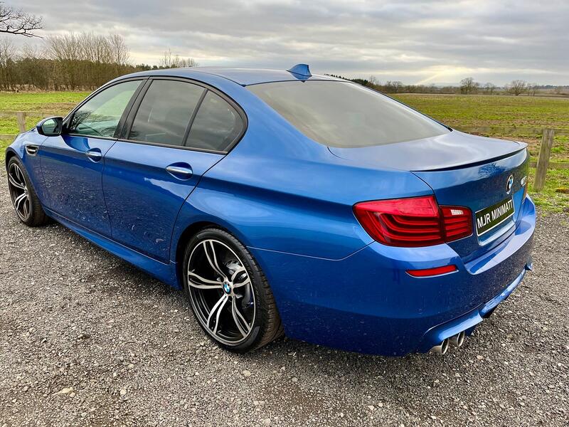 View BMW 5 SERIES M5