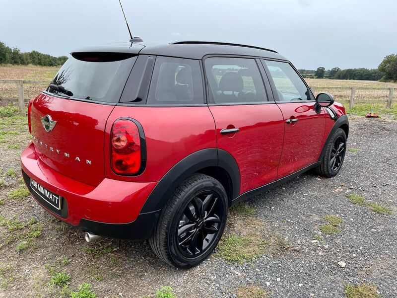 View MINI COUNTRYMAN COOPER D