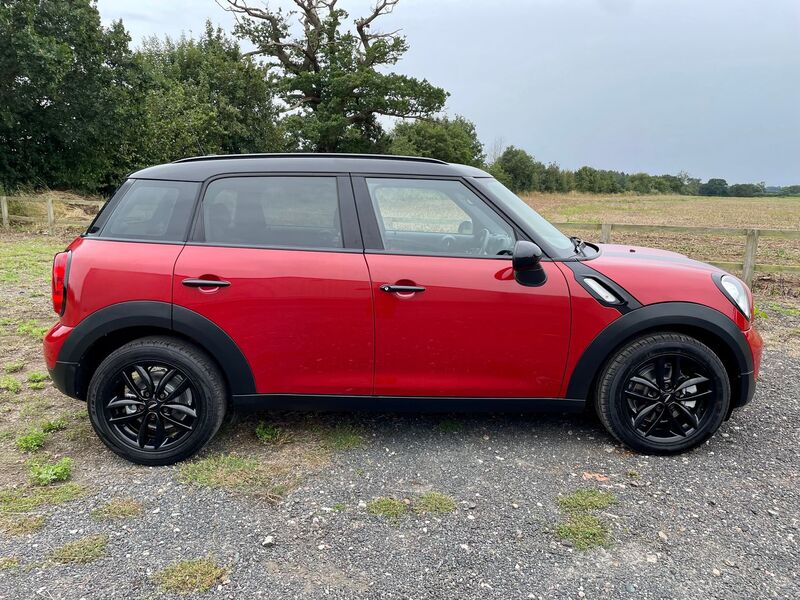 MINI COUNTRYMAN